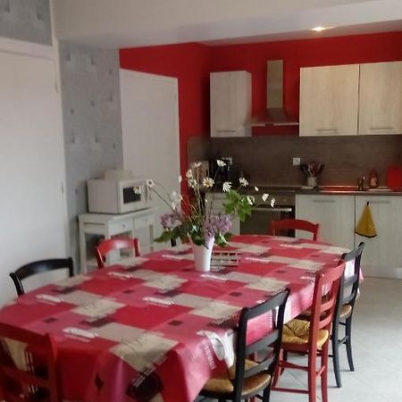 Maison En Pierre De Pays Ségrie Eksteriør billede